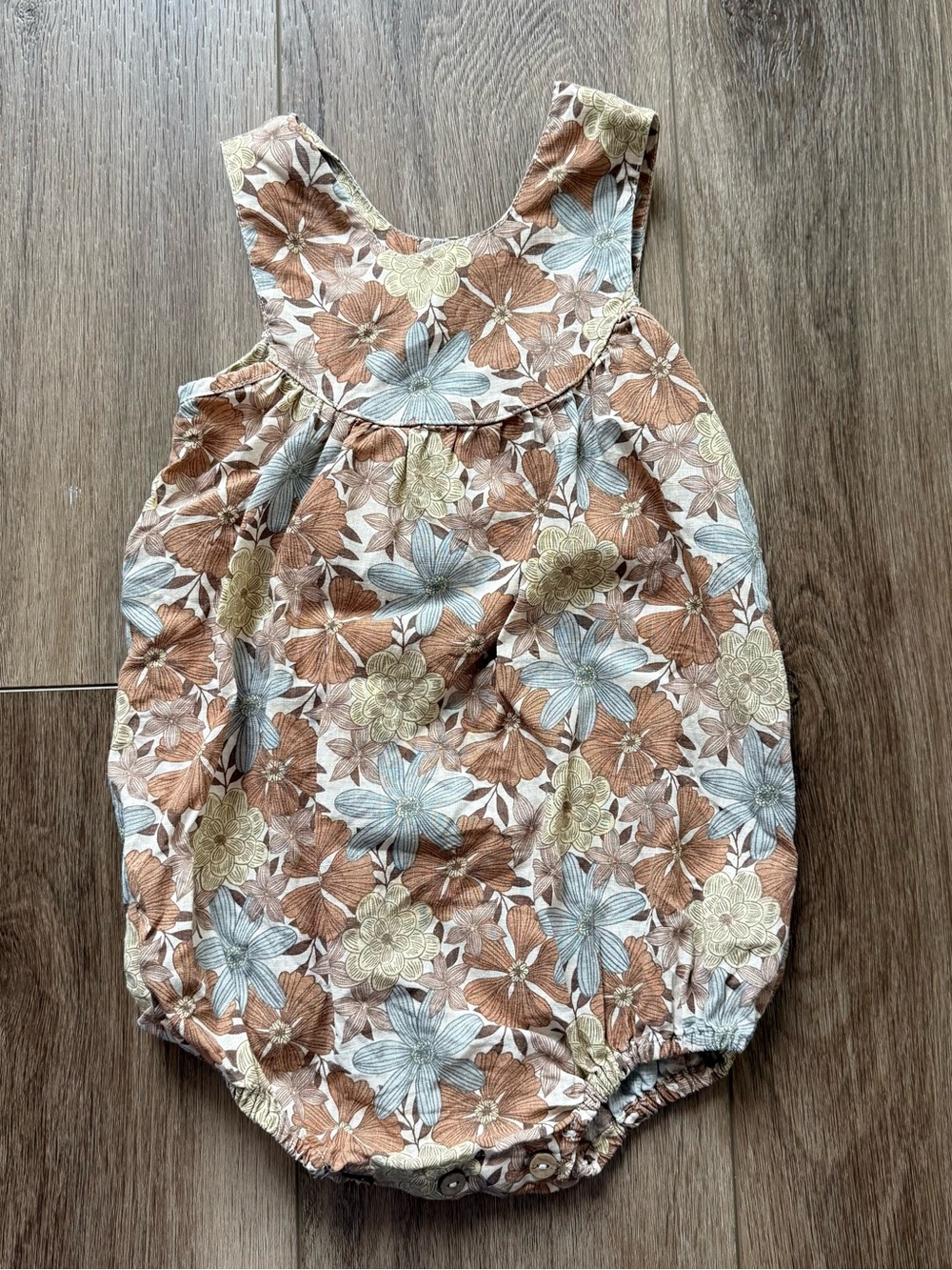 Rylee and Cry Floral Sleeveless Baby Romper in Brown, Cream & Light Blue 18/24m